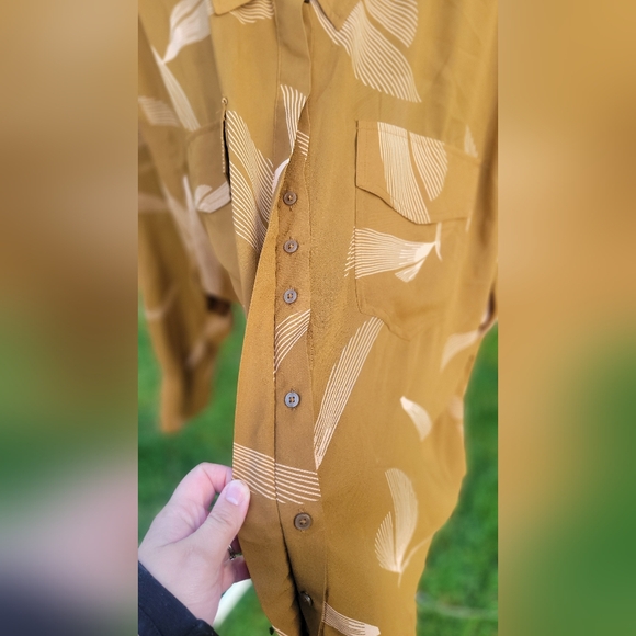 Worthington Tan Patterned Button-Down Polyester Top - Picture 3 of 6